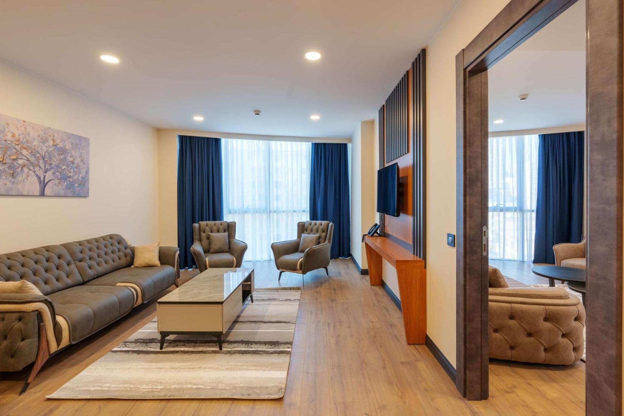 Best Western Plus Batumi Exterior foto